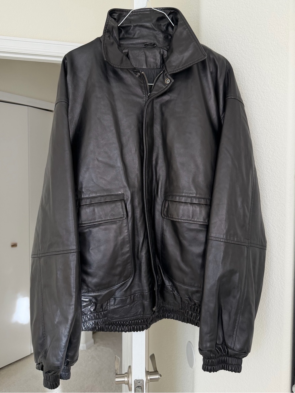 Men's Leather Black Bomber Jacket. Milano XXXL. Excellent Condition.